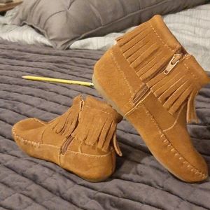 Minnetonka moccasins